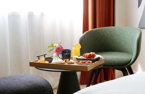 La Confluence Hotel | Novotel Lyon Centre-Confluence Bord de Saone