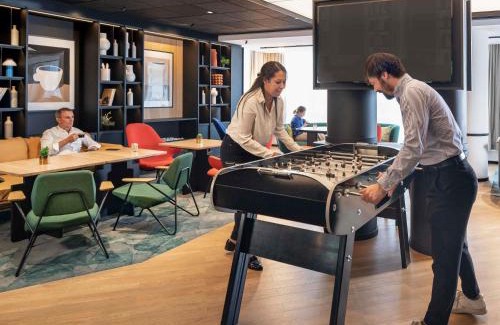 Roissy-en-France Hotel | Novotel Suites Paris CDG Airport Villepinte