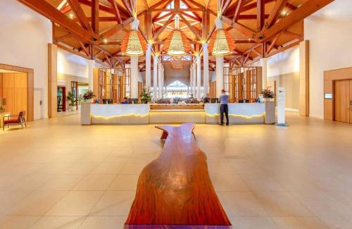 Twin Waters Hotel | Novotel Sunshine Coast Resort