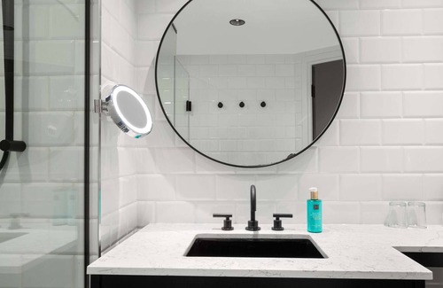 St. Lawrence Hotel | Novotel Toronto Centre