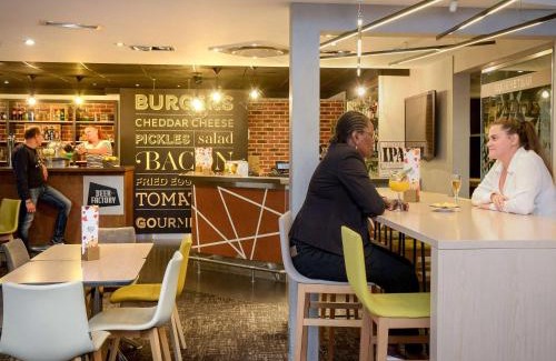 Purpan Hotel | Novotel Toulouse Purpan Aéroport