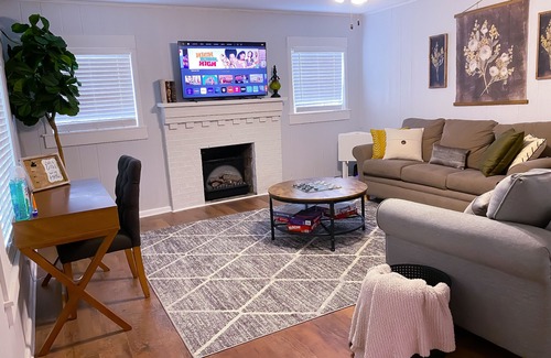 North Richland Hills House | NRH Retreat in the Heart of it All! Sleeps 8!