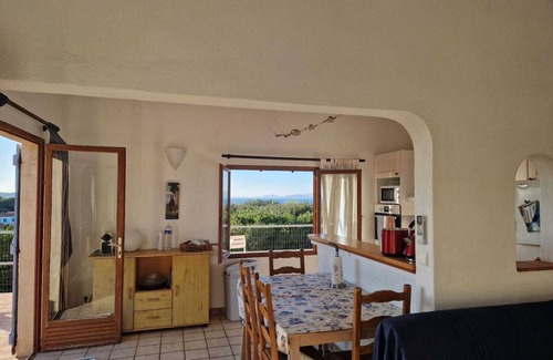 Ile du Levant Villa | nudist paradise villa with swimming pool very nive view on the sea