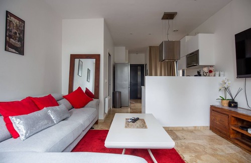 Villemomble Apartment | Nuit-parisienne : Superb, comfortable apartment with SPA and cinema screen