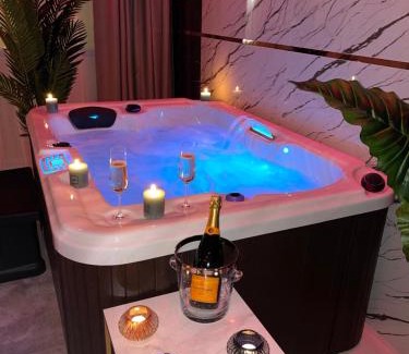 Centre Apartment | NUITS D'HERMES & Spa
