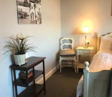 Stanley Bed & Breakfast | Number 10 -Queen Room with b/fast