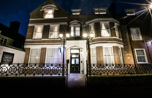 Wymondham Apartment | Number 10 The Abbey - Welney Wetland Apartment