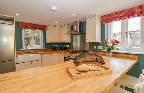 Malvern Cottage | NUMBER 29, pet friendly, luxury holiday cottage in Malvern