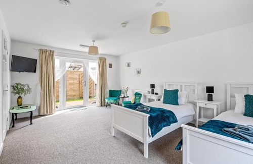 Reydon Apartment | Number 4 - Lytton Tree Lodge, Reydon, Southwold