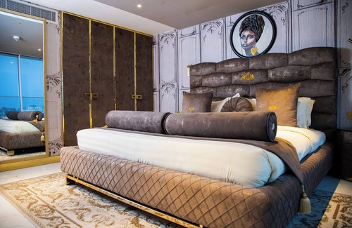 Osu Klottey Hotel | Number One Oxford Street Hotel & Suites