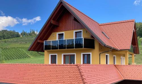 Ratsch Apartment | Nussberg Chalet