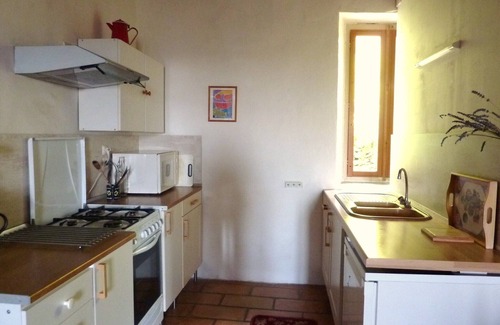 Nyons Cottage | NYONS Autonomous Logis for 4 to 6 people in a quiet Mas with scents of Provence
