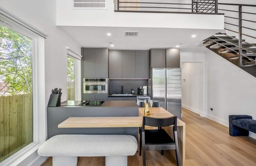 Greater East End Apartment | O'Four Lofts North, Luxury Cabin Retreat
