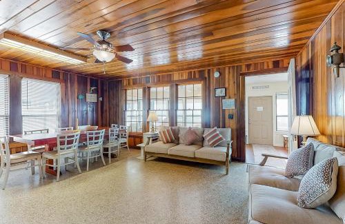 Bahama Beach House | O'Grady's Full Sunset