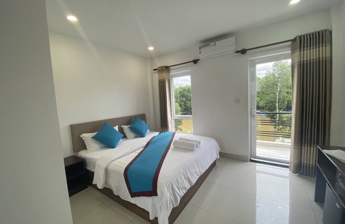 Mittakpheap Hotel | O Mary River Resort