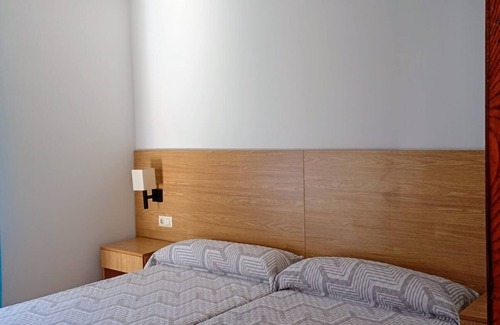 Redondela House | O Regato