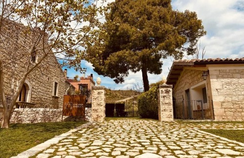 Monterosso Almo House | Oak Cottage