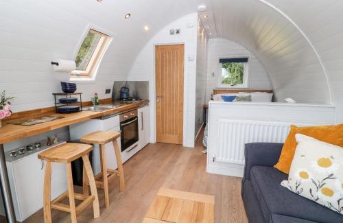 Saltash House | Oak