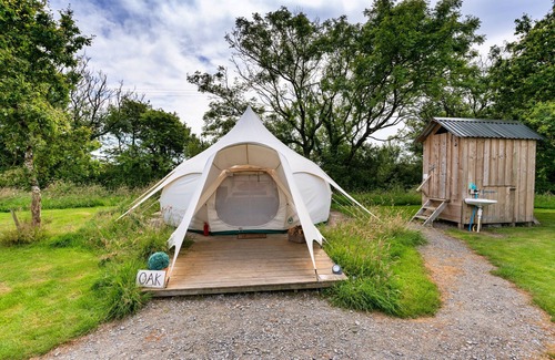 Ilfracombe Ski Chalet | Oak Lotus Belle Tent