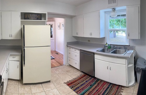 Omak House | Oak Street Farm House