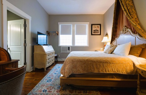 Arcadia Historic District Hotel | Oak Tree Hotel