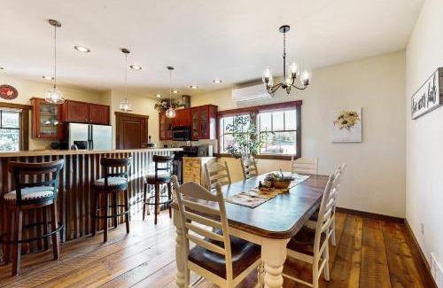 New Meadows Apartment | Oak Wood Condo