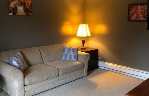 Black Creek Hotel | Oakes Oramel Inn