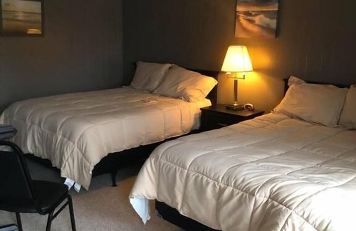 Black Creek Hotel | Oakes Oramel Inn