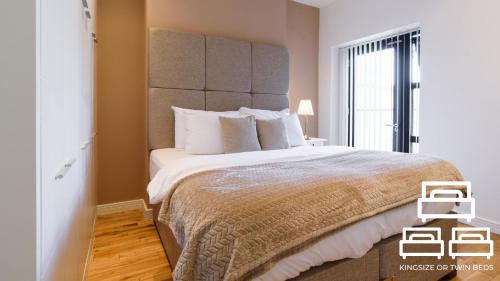 Roath Apartment | Oakfield Premier Apartments-High Speed WiFi-Smart SelfCheckIn-Central Cardiff Gem