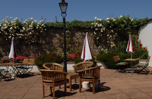 Trinity Hotel | Oaklands Lodge Hotel