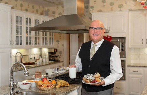 Plum Bed & Breakfast | Oakmont Inn