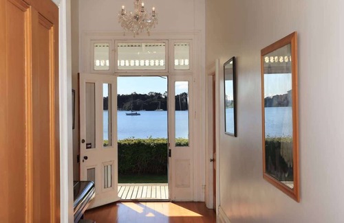 Omiha House | Oakura Bay Villa | Stay Waiheke