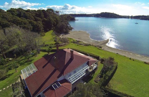 Omiha House | Oakura Bay Villa | Stay Waiheke
