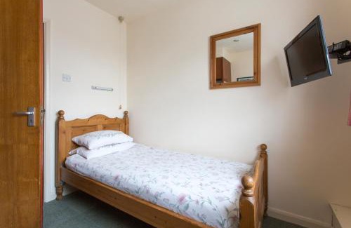 Hillingdon Bed & Breakfast | Oakwood Bed and Breakfast Heathrow
