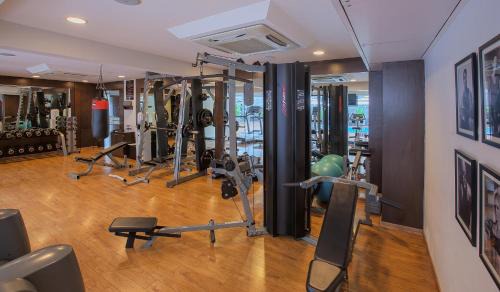 Pune Apartment | Oakwood Residence Naylor Road Pune