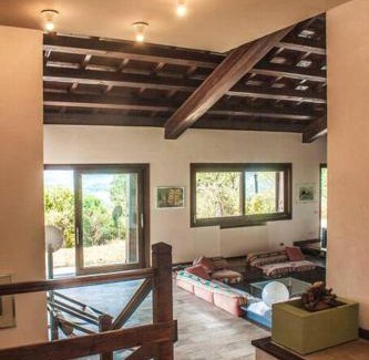 Momperone House | Oasi di Mastarone - Il vino e le Rose