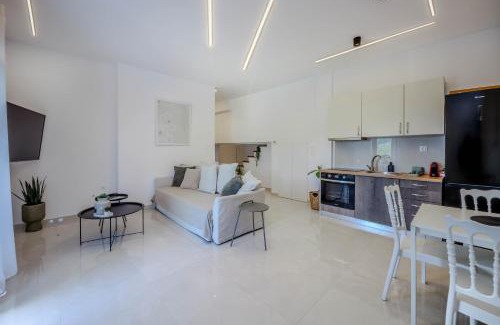 Serres Apartment | Oasis Acropolis Serres Next to Center Parking