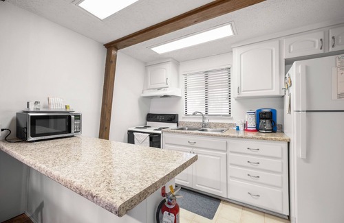 Painters Hill House | Oasis Beach House