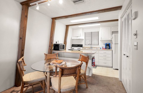 Painters Hill House | Oasis Beach House