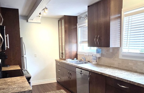 Wasaga Beach Hotel | Oasis by the Bay Vacation Suites