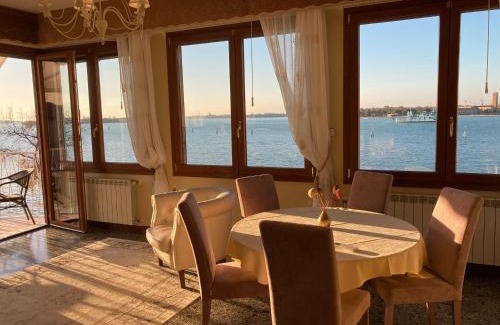 Santa Maria in Stelle Ski Chalet | OASIS Golden Lagoon Chalet