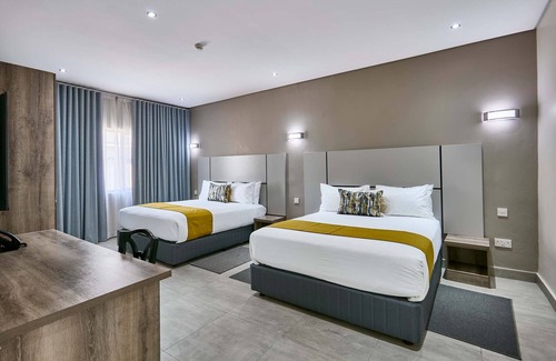 Tlokweng Hotel | Oasis Motel
