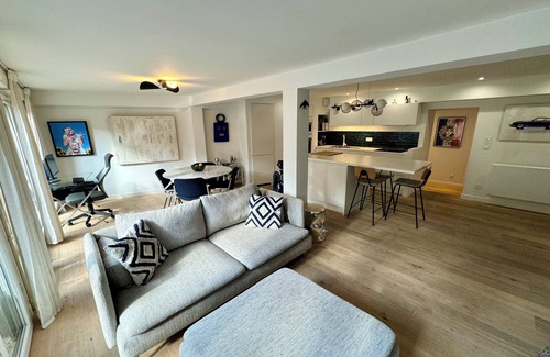 Oullins Apartment | Oasis of comfort with a private garden at the gates of Lyon