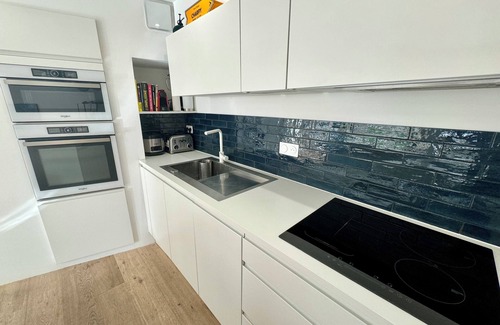 Oullins Apartment | Oasis of comfort with a private garden at the gates of Lyon