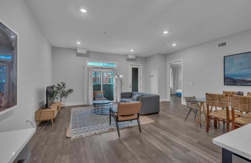 Chestnut Hill Apartment | Oasis on 2nd #202