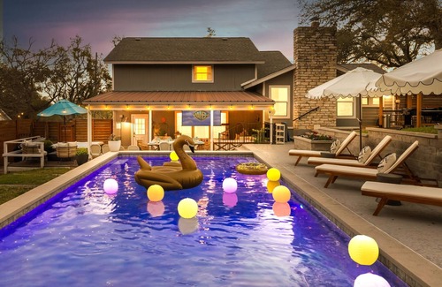 West Oak Hill House | *Oasis*: Pool I Spa I Outdoor Movie I Games I Fun