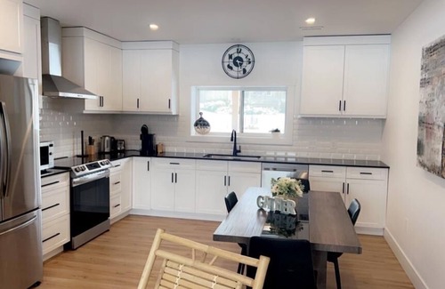Port Elgin House | Oasis Retreat with 3 Bedrooms