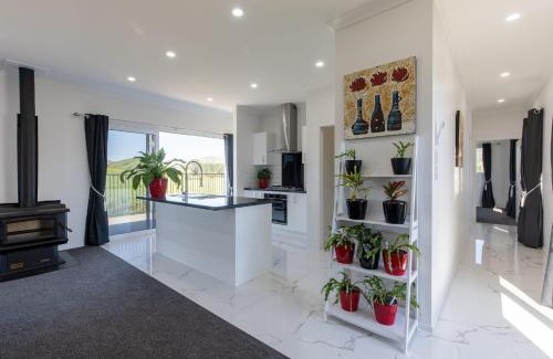 Ormondville House | Oasis Rural Retreat