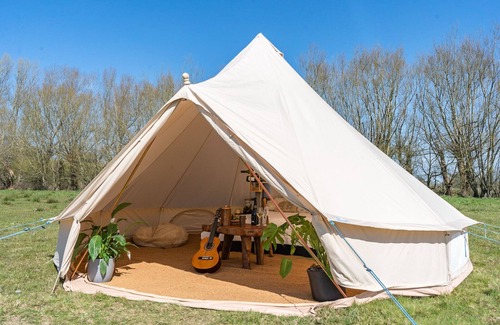 Etchingham RV Rental | Oastbrook Glamping
