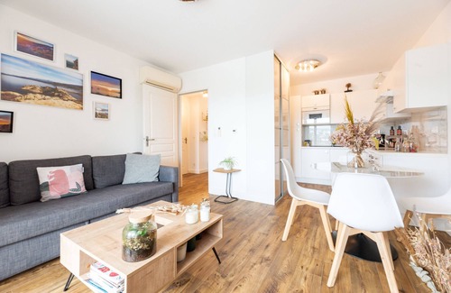L'Ile-Rousse Apartment | Occi - proche plage - One Bedroom Apartment, Sleeps 4